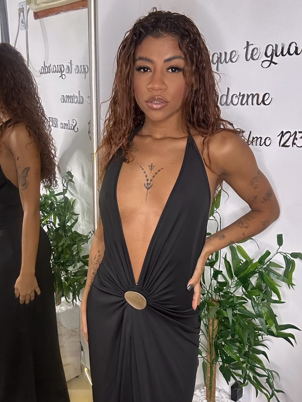 Vestido Longo Eclipse — Decote V com Fivela